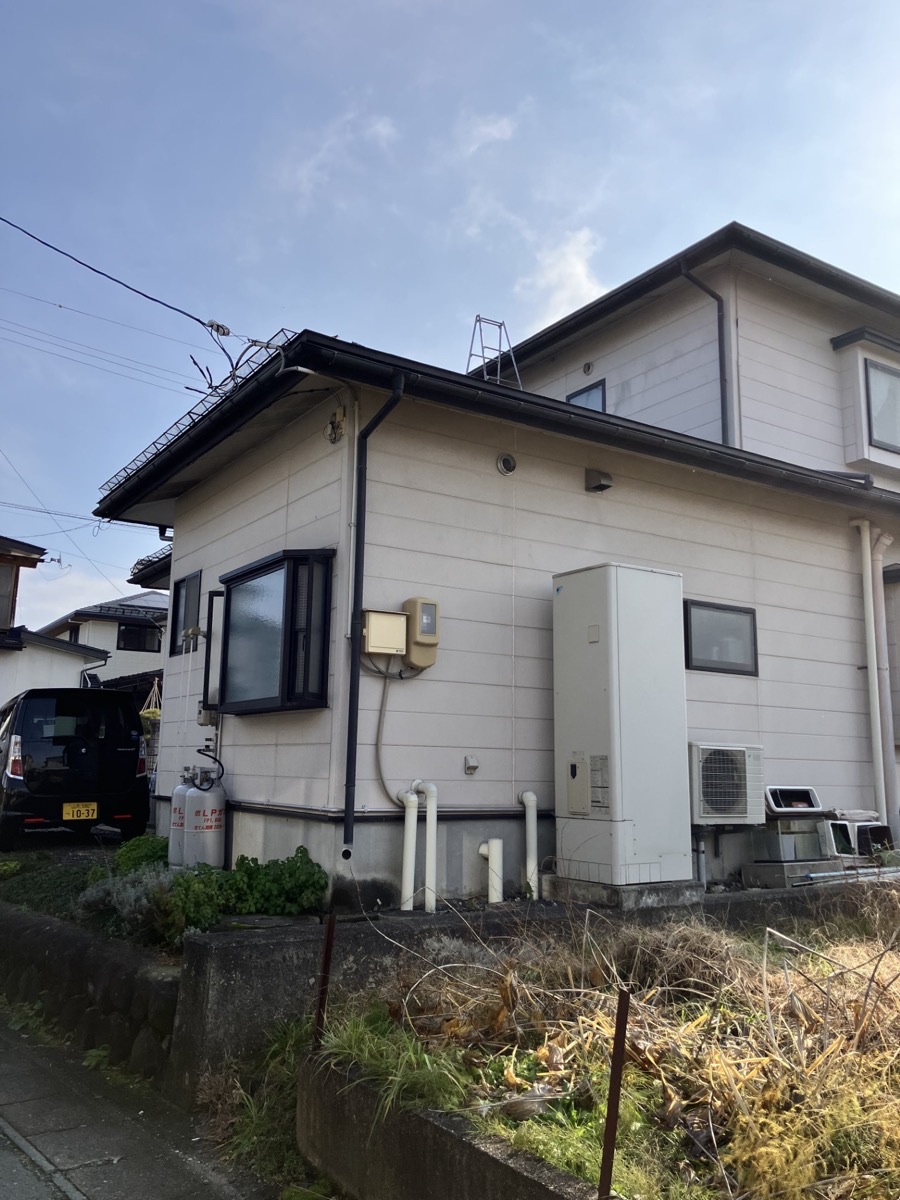 A様邸外装塗替の施工写真 2